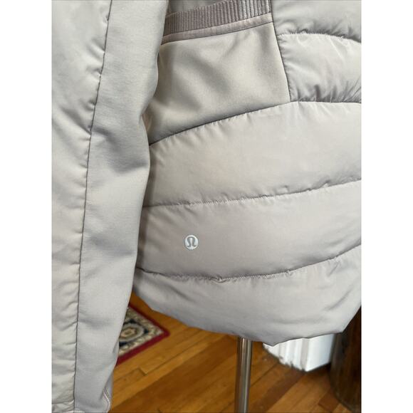 Lululemon Down for it All Puffer Hooded Jacket Womens Size 6 Two Tone Gray S - Picture 9 of 16